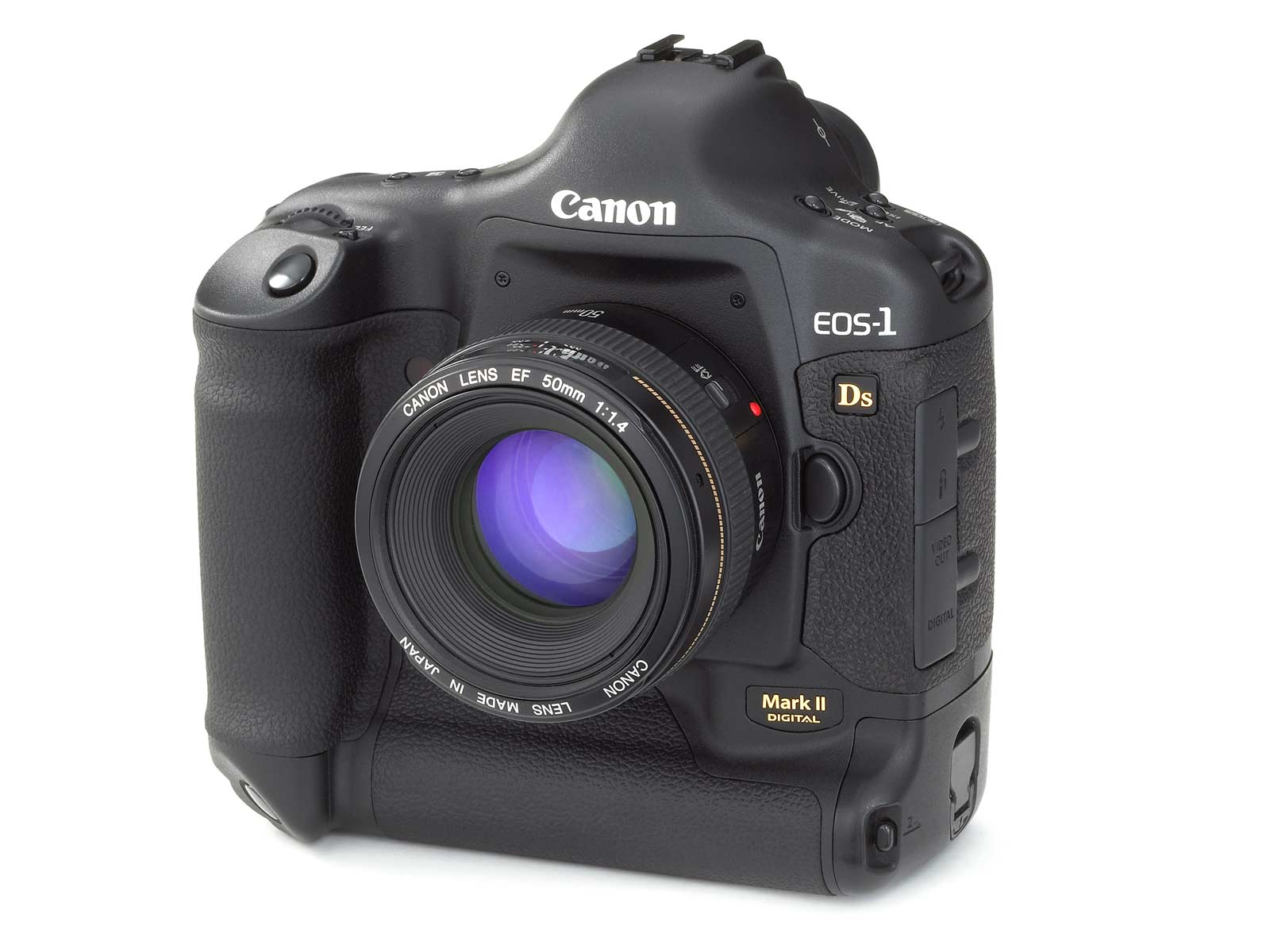 Canon ii. Фотоаппарат Canon EOS 1ds body.